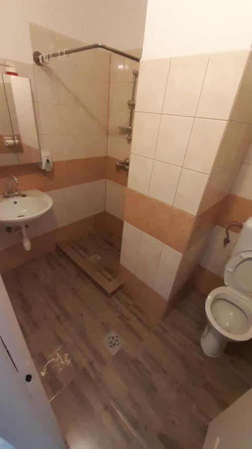 Alom Apartman Hajdúszoboszló Exterior foto